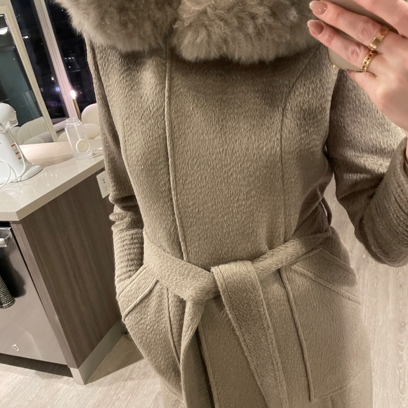 Sentaler Light Taupe Jacket Size Small - Picture 8 of 11